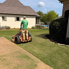 Local-Lawn-Care-Service-in-Oxford-MS 0